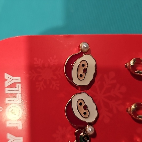 NWT 4 Pairs of Holiday Earrings - Picture 2 of 5